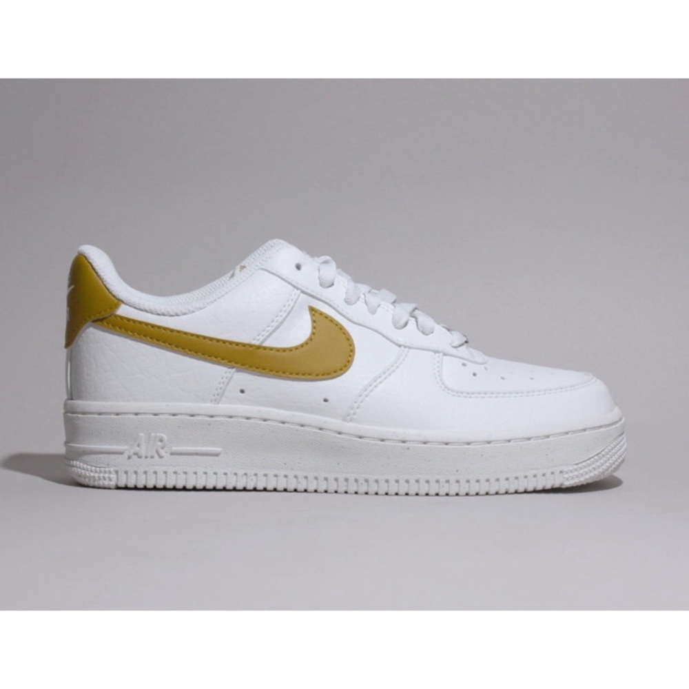 Nike Air Force 1 Next Nature Summit White Bronze